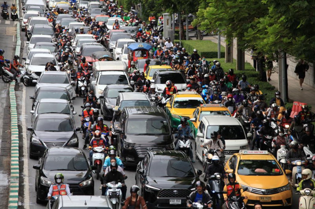 People & culture – Mark – driving, potholes &&nbsp;walking